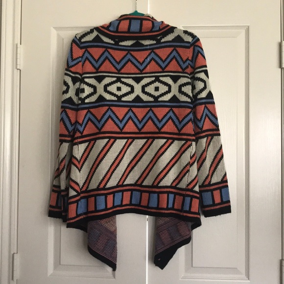 Francesca’s Sweater - Picture 7 of 9